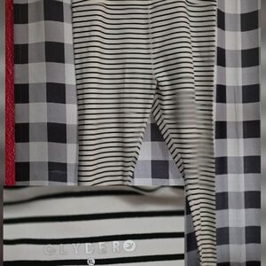 Glyder Monochrome Striped Leggings